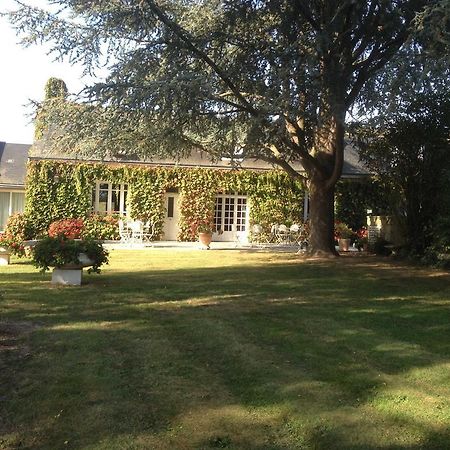 Le Petit Pont Hotel Monce-en-Belin Exterior photo