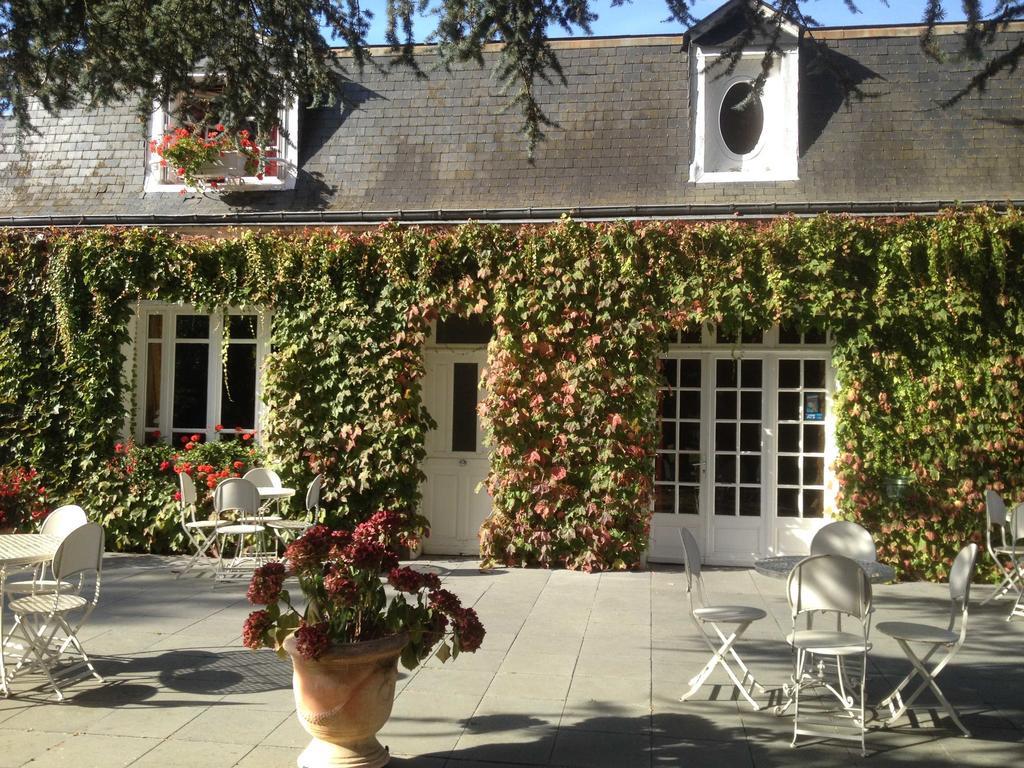 Le Petit Pont Hotel Monce-en-Belin Exterior photo